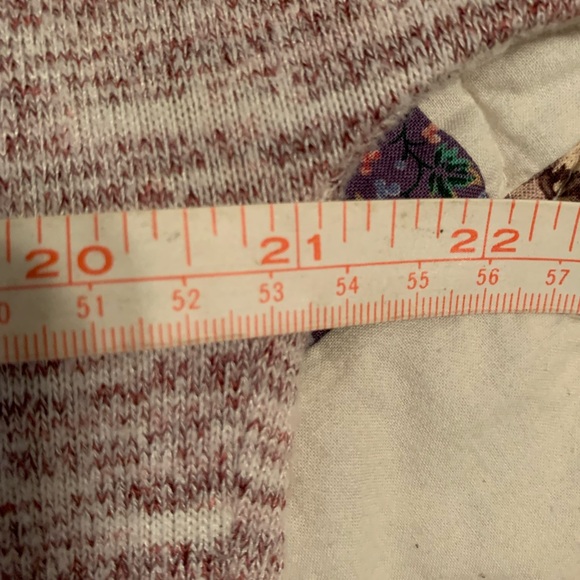 Market & Spruce 3/4 sleeve light sweater. Heathered purple/maroon. Size M. - Picture 6 of 9